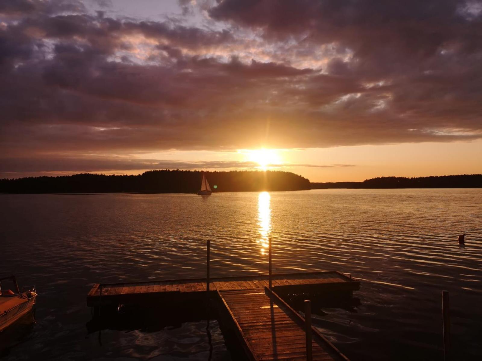 Dzik W Zagrodzie Hotel Borsk Bagian luar foto