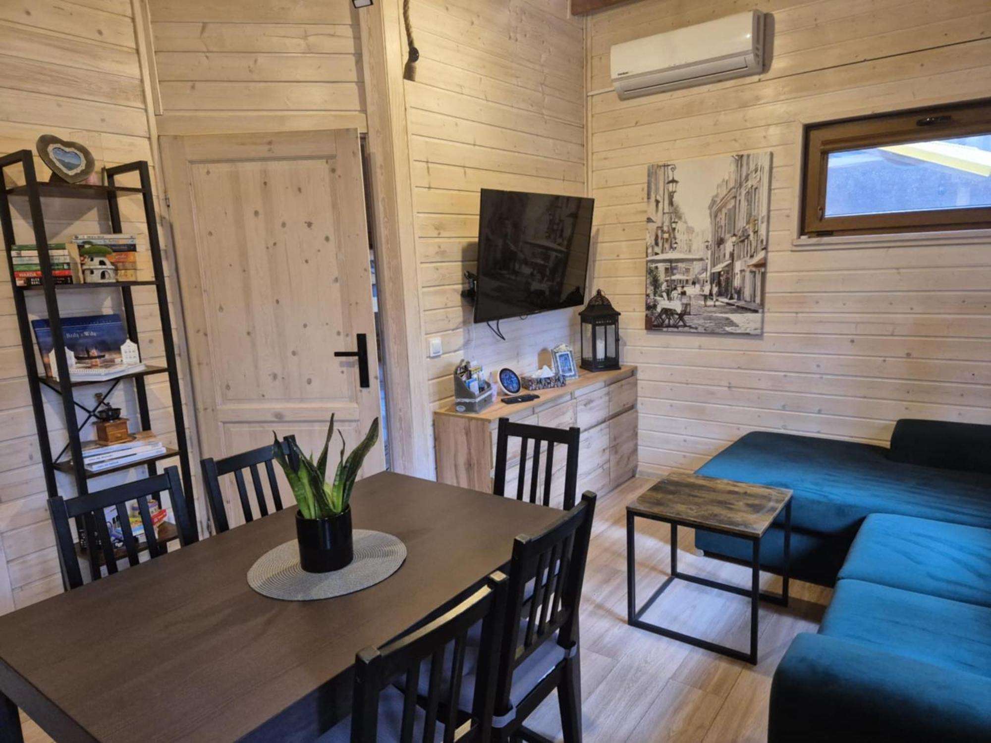 Dzik W Zagrodzie Hotel Borsk Bagian luar foto